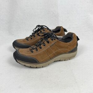 Clarks Wave Walk Hiking Shoes Womens 8.5 Waterproof Leather Brown Athleisure